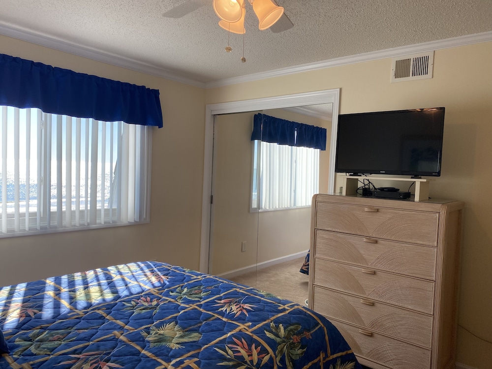 A Summer Place C5 2 Bedroom Condo by Redawning view 5