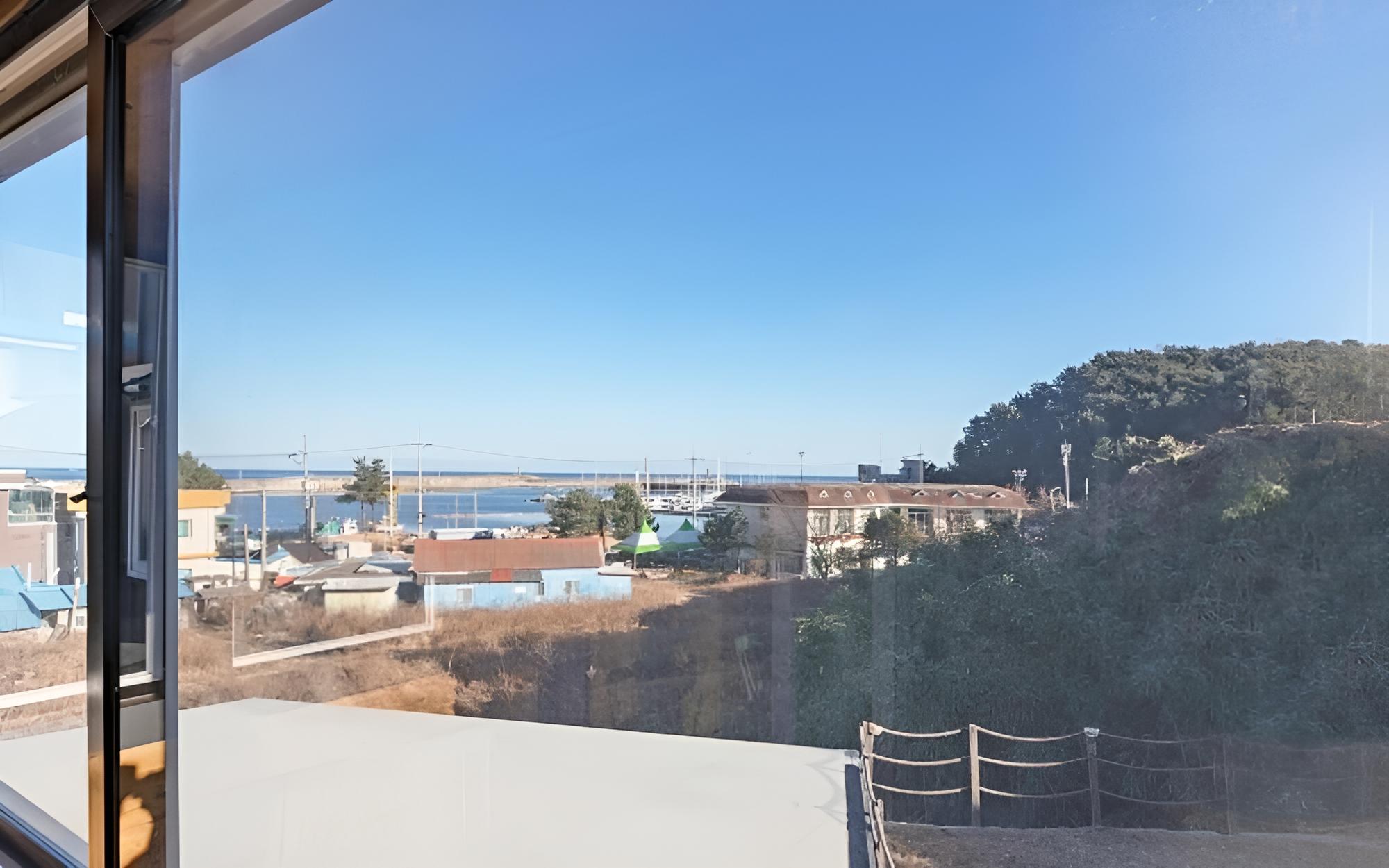 Yangyang Vintage House Pension view 3