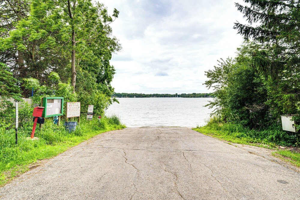 Luxe Barndominium Retreat Near Blue Spring Lake!
