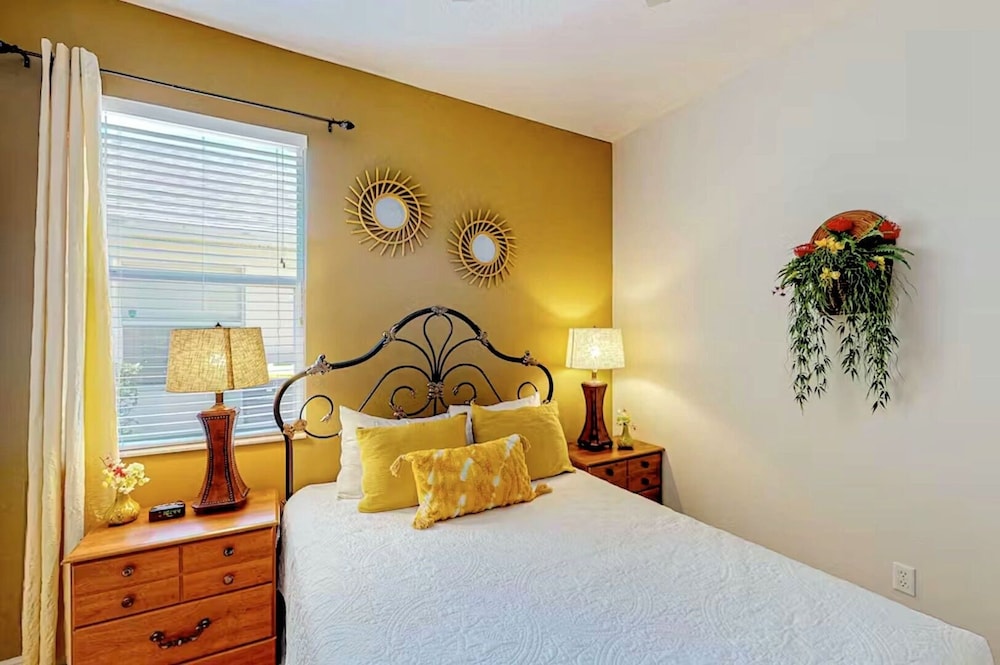 Wh136hc West Haven Vacation Home 5 Bedroom Home
