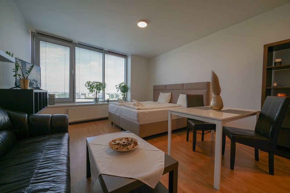 Flora Cozy Apartment by CHORS view 2