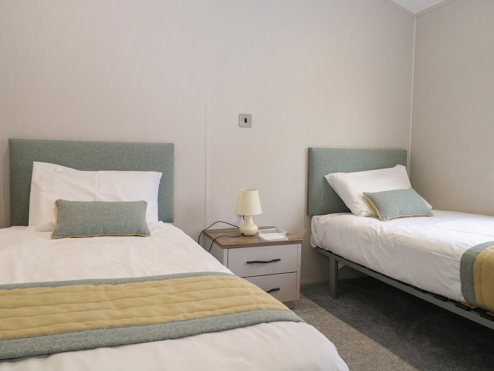 Lodge at Chichester Lakeside