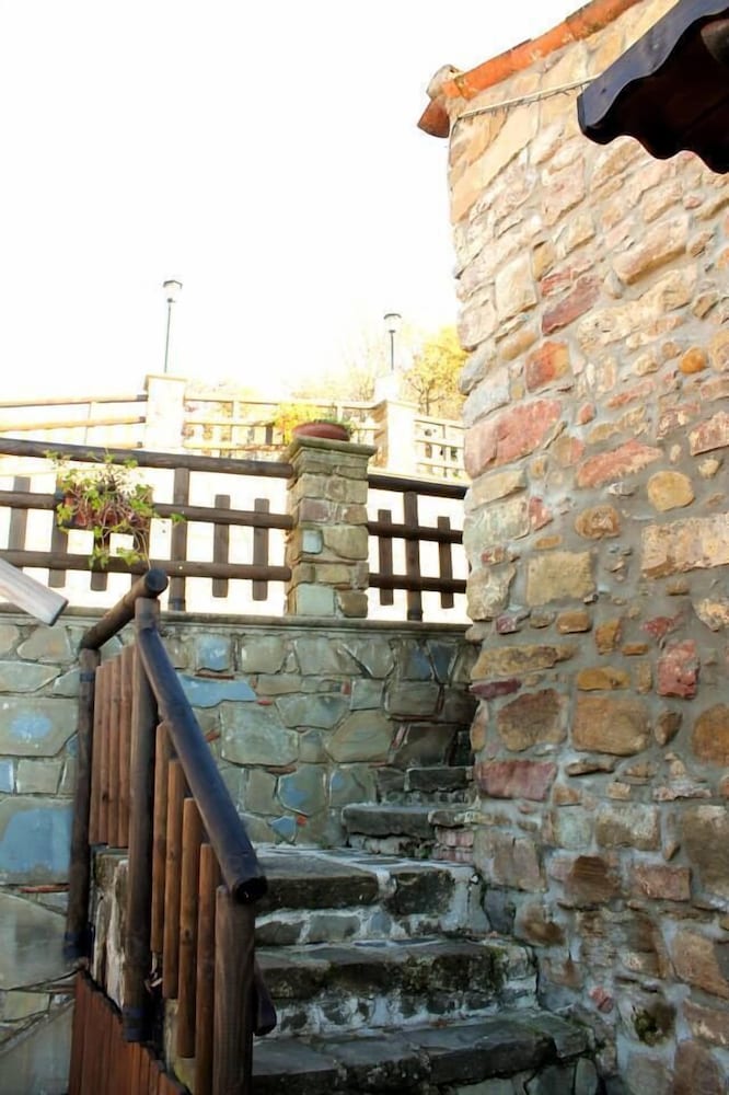 Photo 42