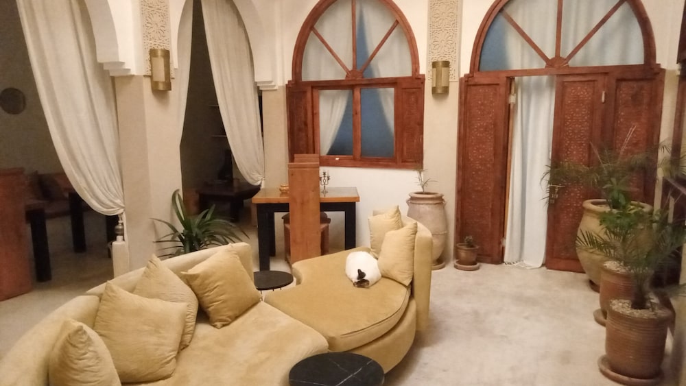 lounge
