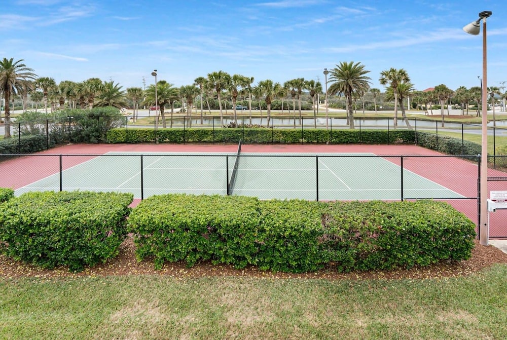 Oceanfront Pool Beach Gear Tennis Smart TVs