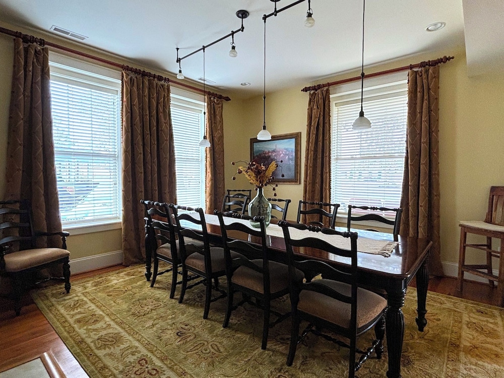 Photo 33