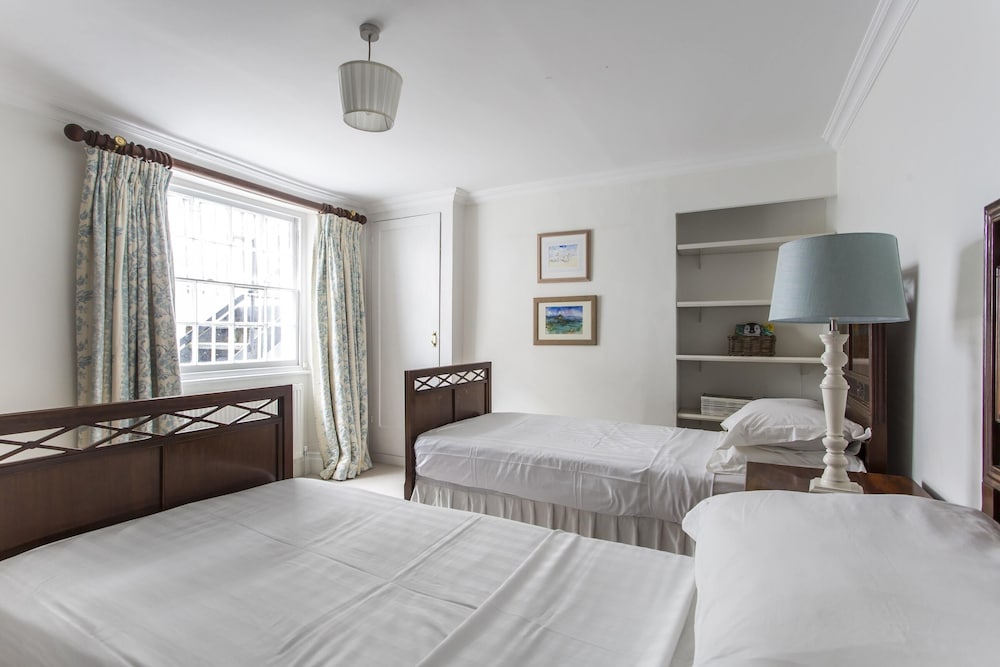 First Street II by Onefinestay