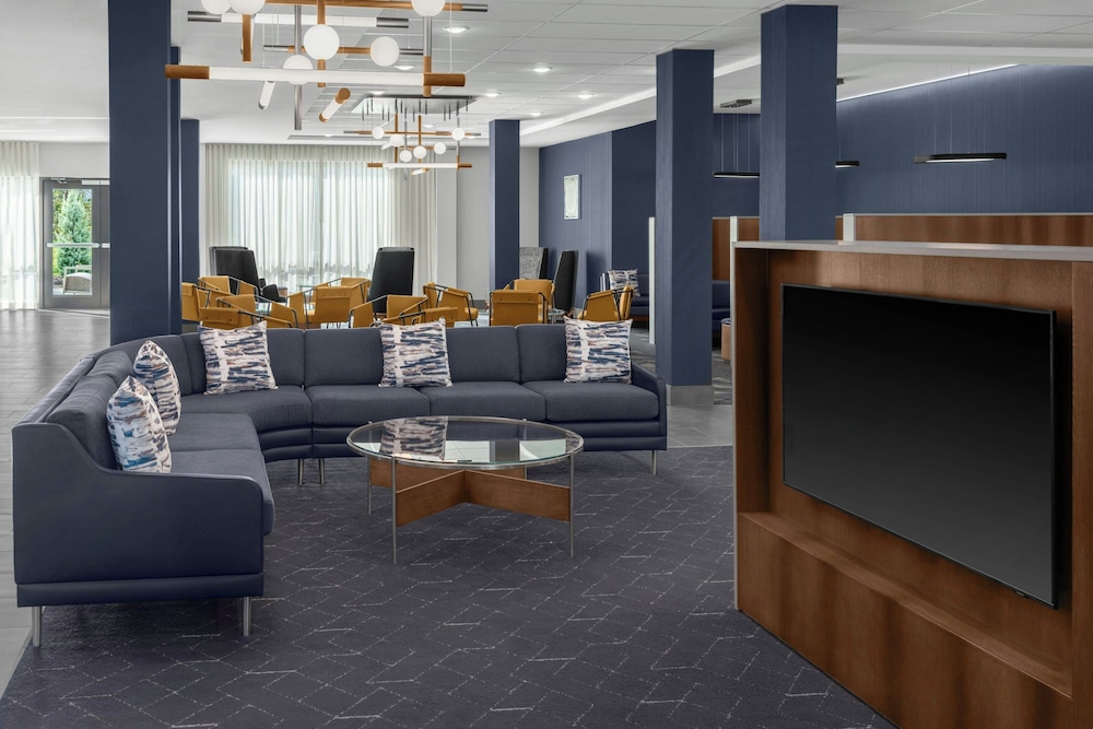 Courtyard By Marriott Sherman