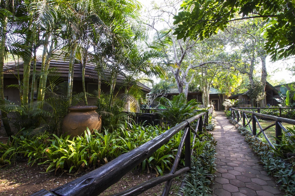 Emdoneni Lodge