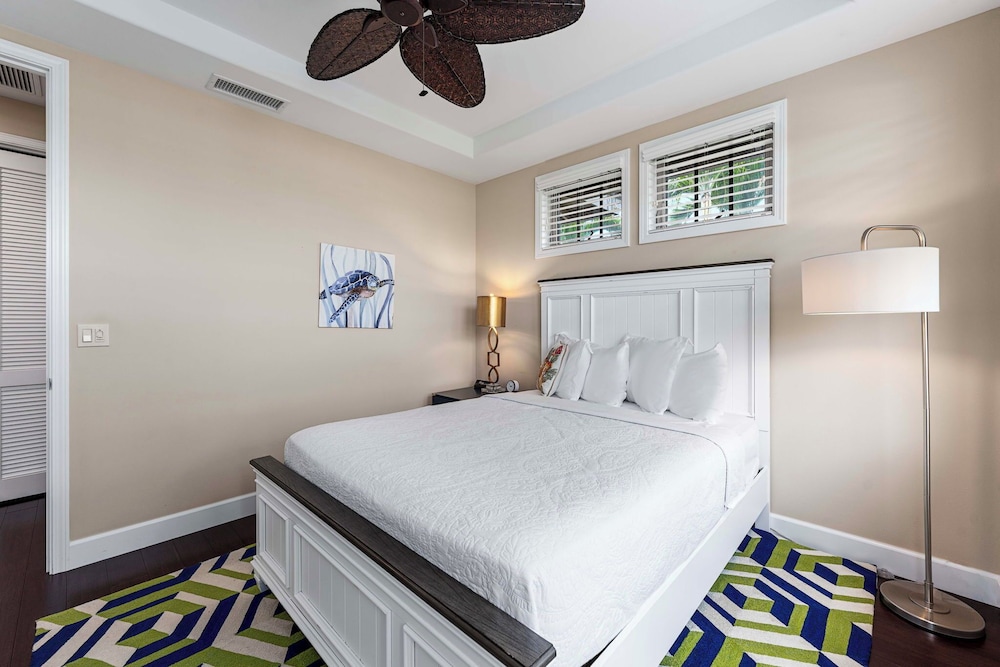Hawaiian Unit - Outdoor Private Pool - Central AC - Vrkcv