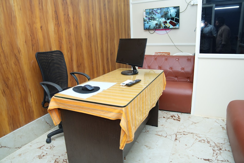 Hiraa inn Studio Apartments