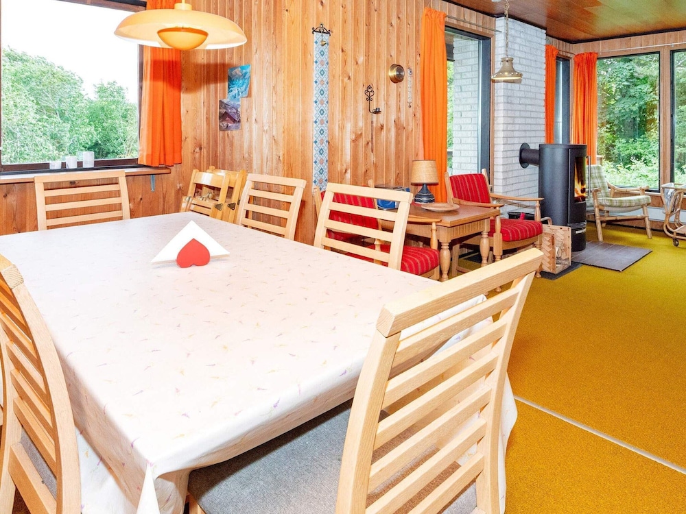 Lovely Holiday Home in SpÃ¸ttrup near Sea