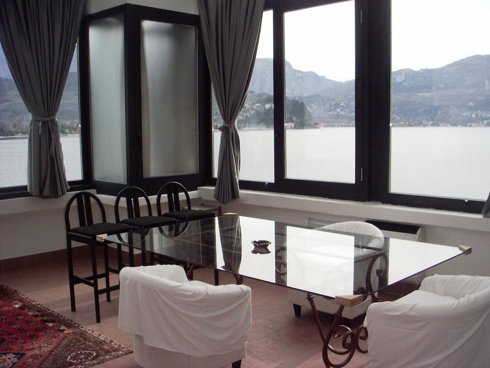 Residence Vecchio Porto Excelsior