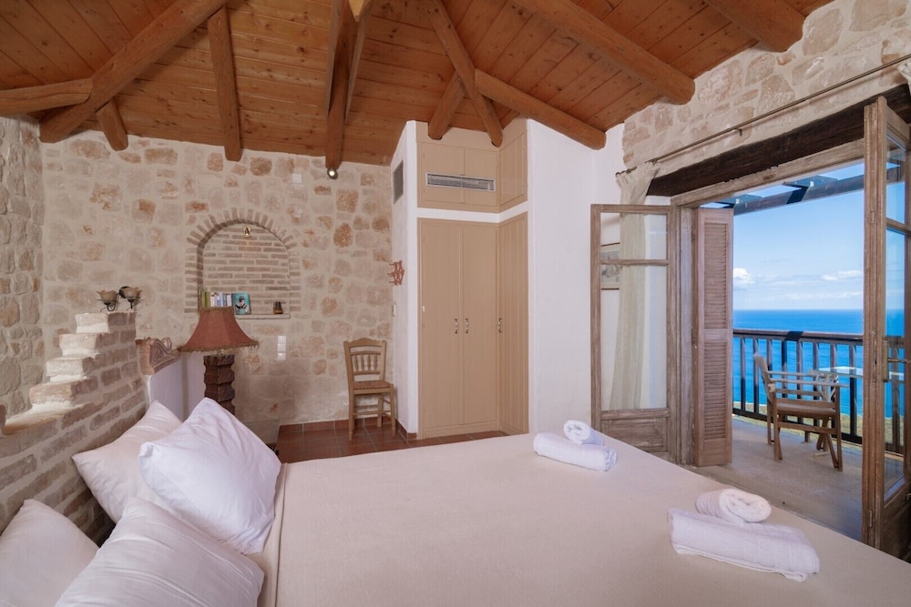 Strofilia Authentic Villas view 5