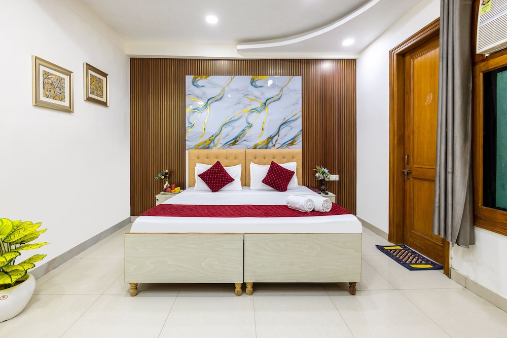 Hotel Admire Expressway BY ASPL