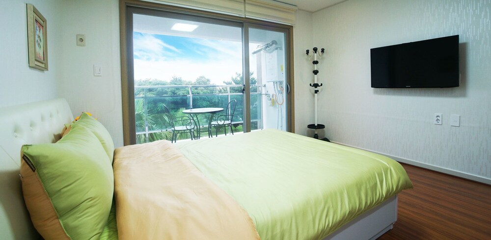 Jeju J Pension