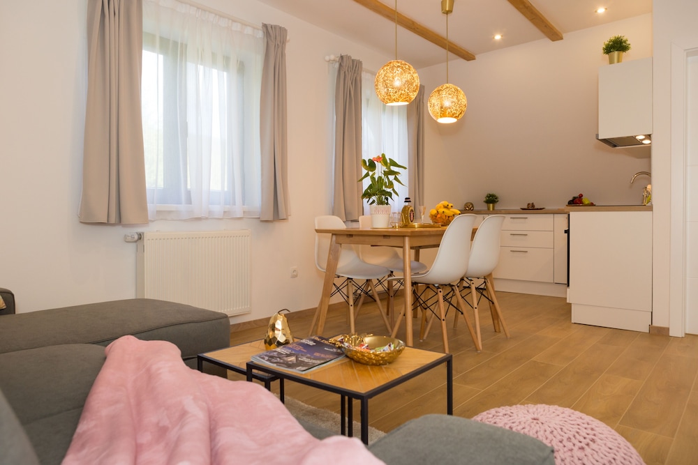 Plitvice Retreat Apartments view 5
