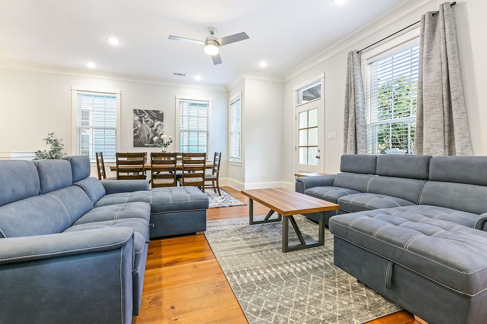 New Orleans Vacations - Stunning 4 5 BRs w Pool by Hosteeva - Property Image 41