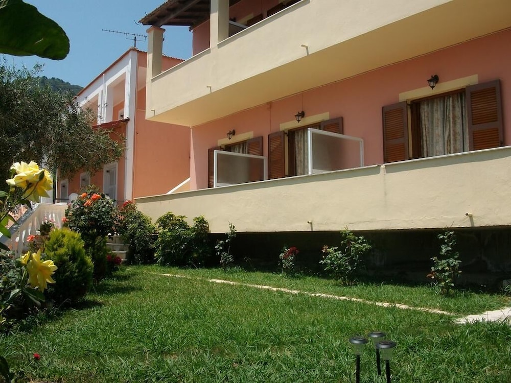 Photo 14