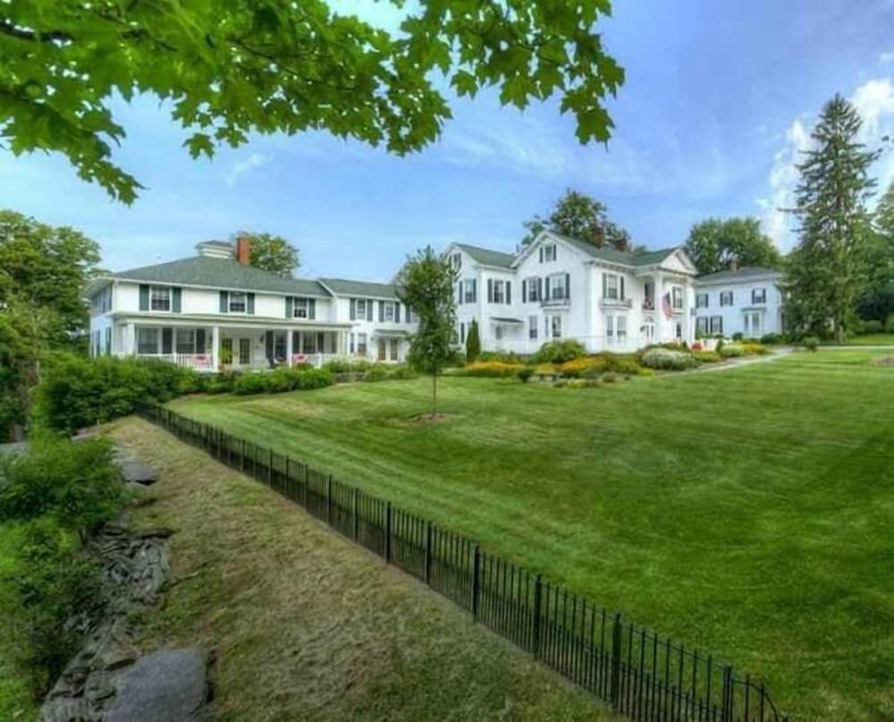 The Rosemont Inn