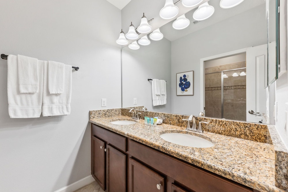 1417 Rolling Fairway Dr