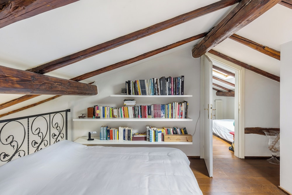 Country Style House in Bologna