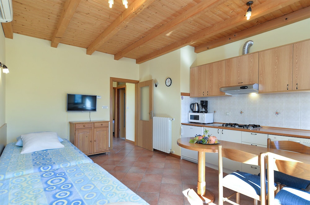 Apartments Pam 379