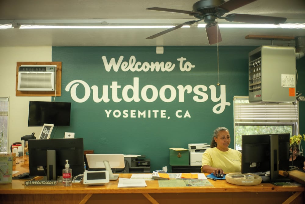 Outdoorsy Yosemite view 5