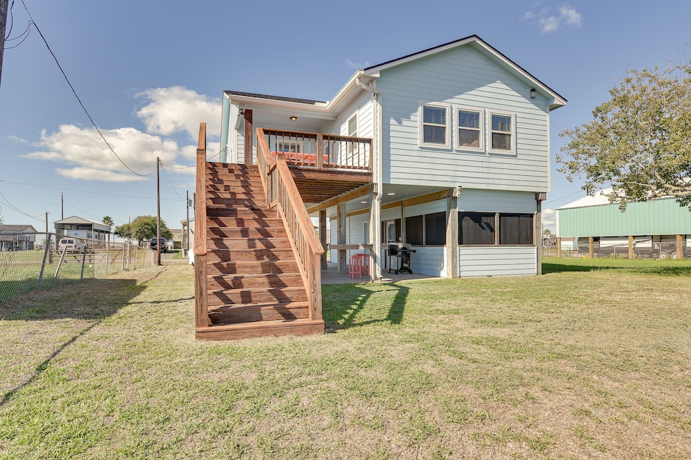 Bay City Vacations - Waterfront Sargent Home w/ Kayaks  Boat Dock! - Property Image 1