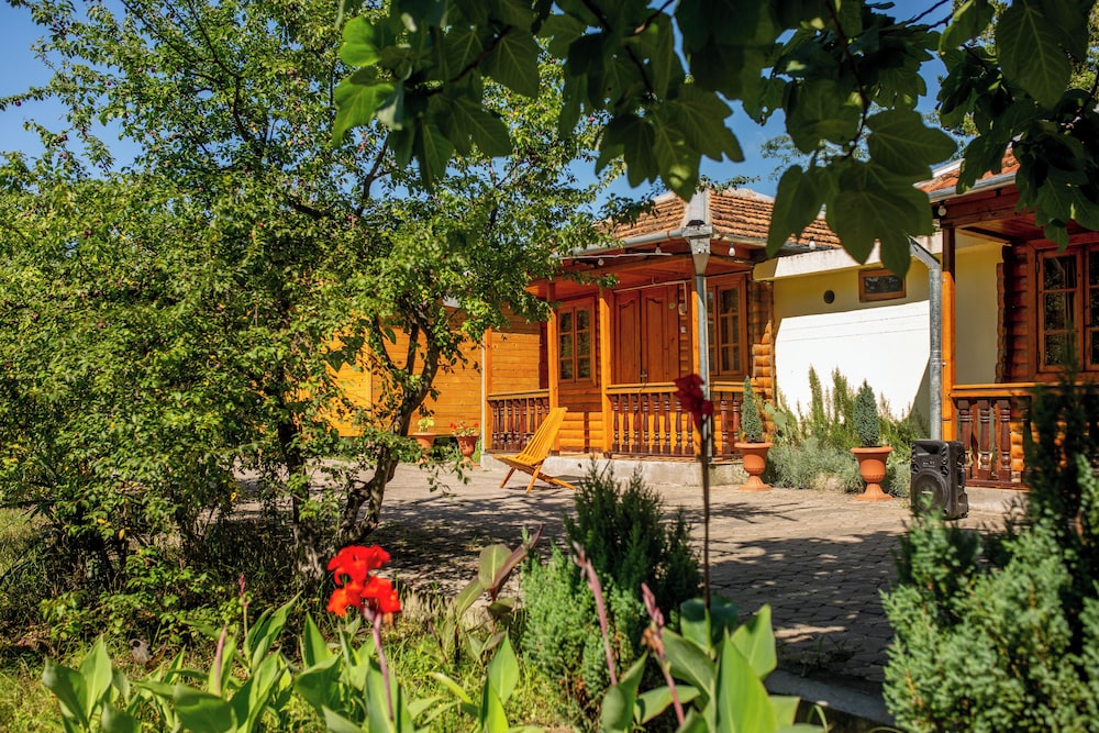 Eco cottages