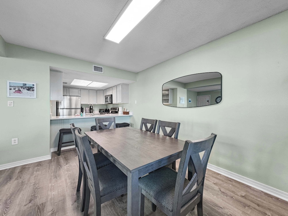 The Perfect Spot Condo for 8!