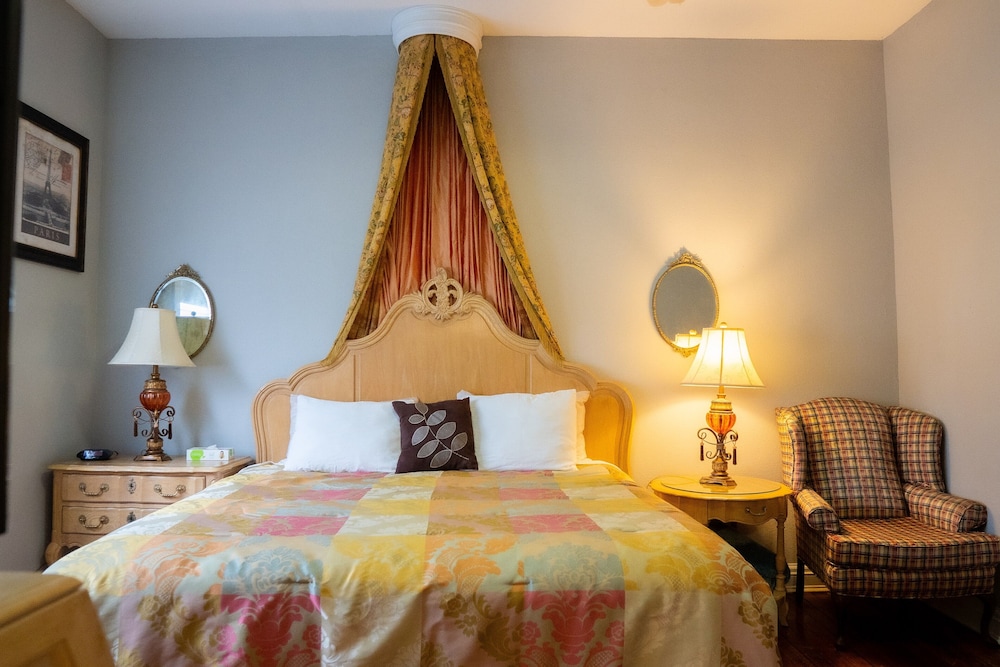 Oak Tree Hotel