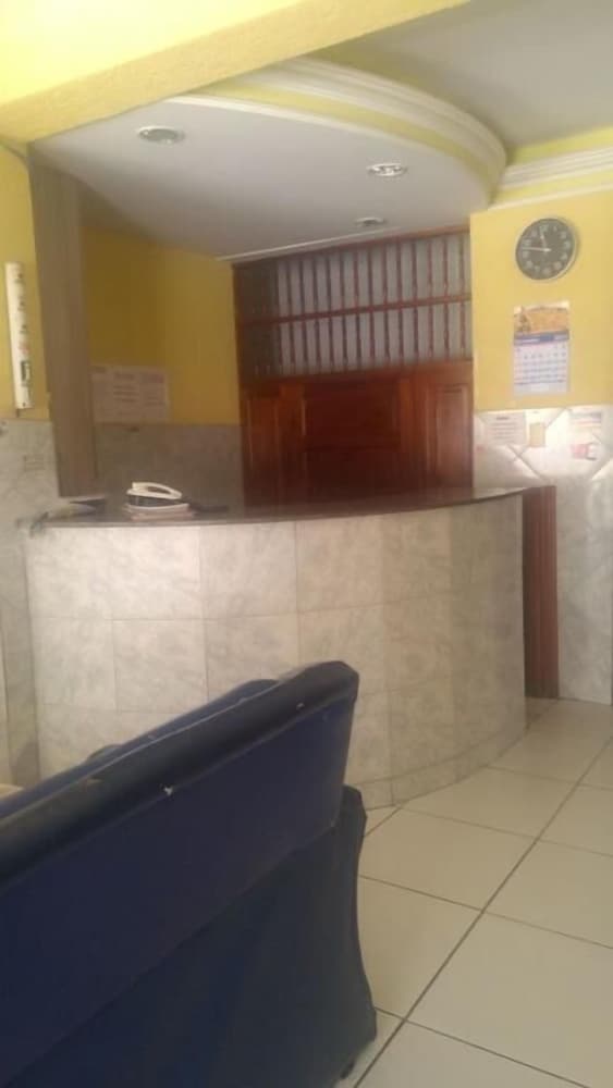 Lobby & Reception