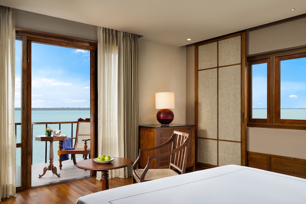 Taj Ganga Kutir Resort & Spa, Raichak