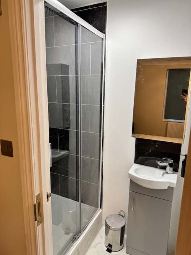 Charming Notting Hill Basement Flat With Garden