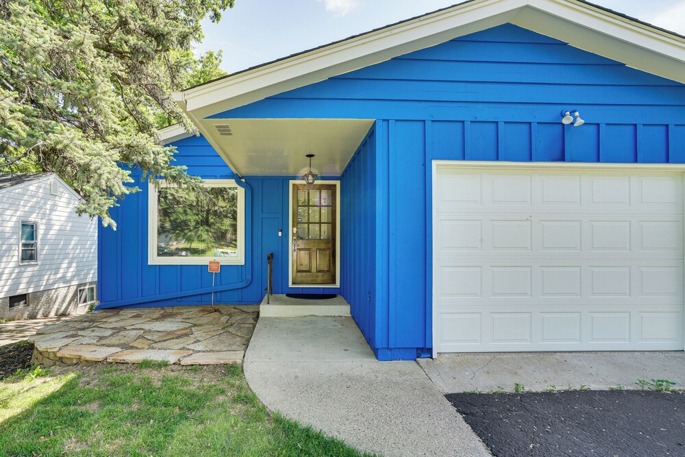 8 Mi to Central Minneapolis: Modern Home w/ Yard