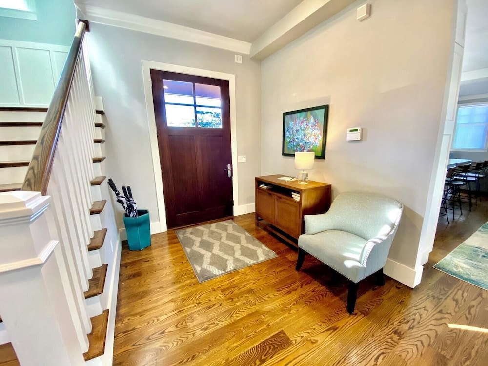 Bayard Avenue 300