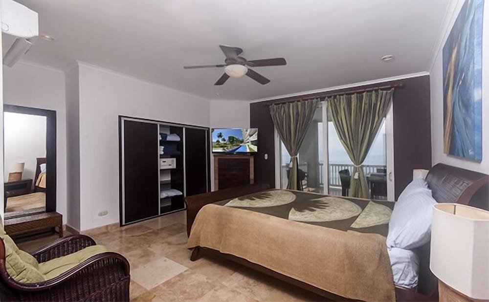 The Palms by Dream Makers