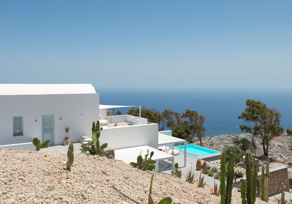 Santorini Heights