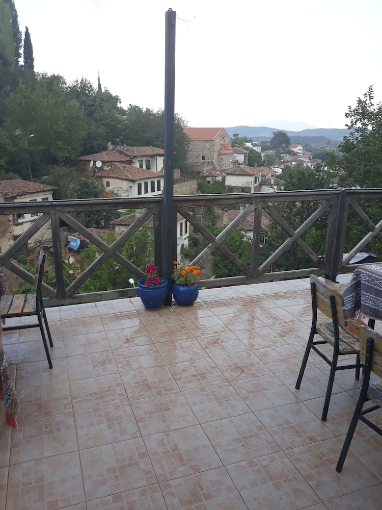 Sirince Dogadaki Evler