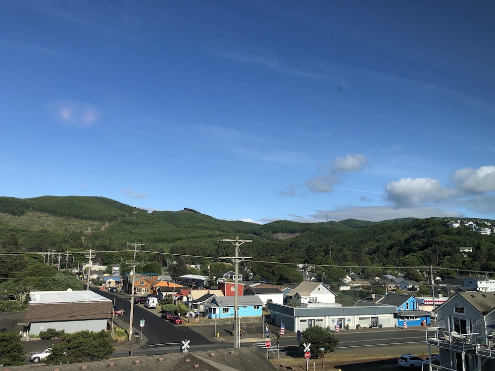Rockaway Shores
