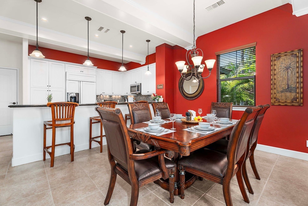 Updated Unit - Perfect Location - Vrkcv