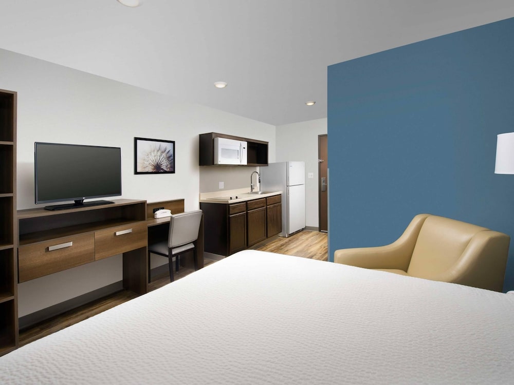 WoodSpring Suites Cleveland Lee University