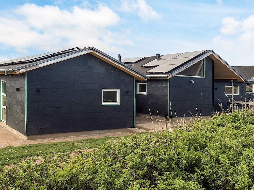 5 Star Holiday Home in Lokken