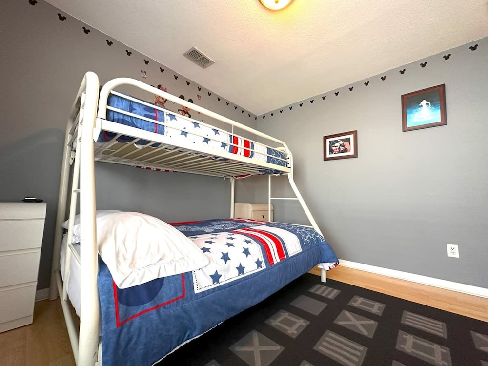Less Than 10 Minutes From Disney 3Bd Villa With Pool
