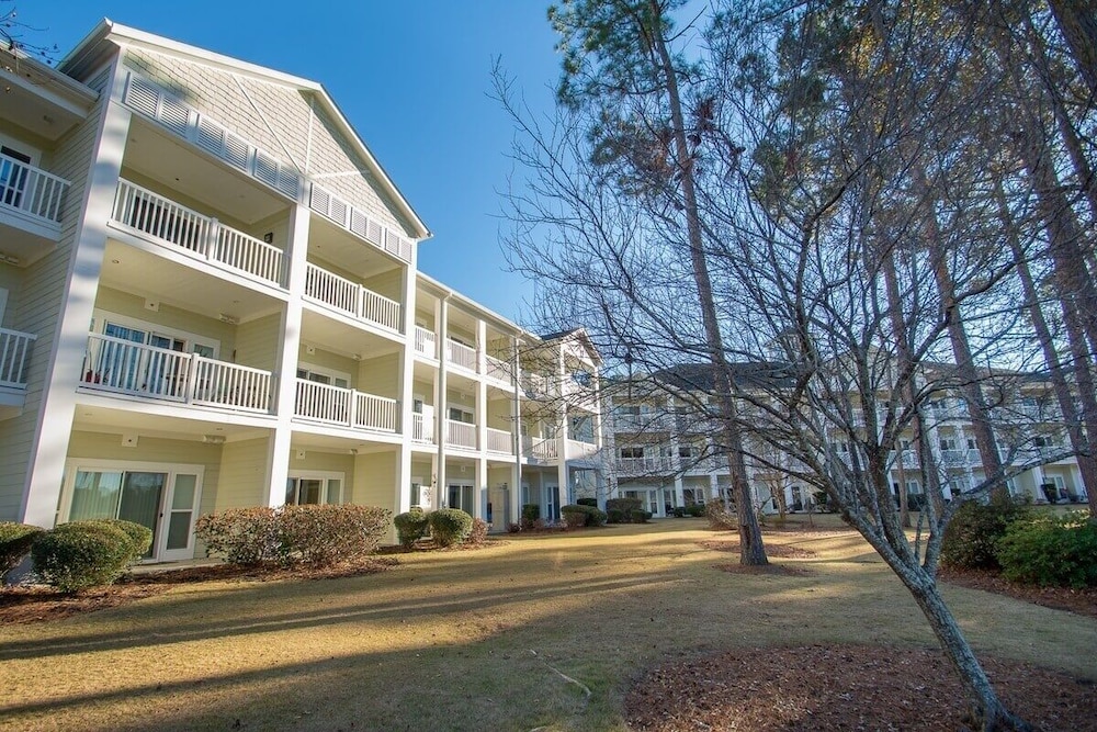 World Tour 104-206a 3 Bedroom Condo