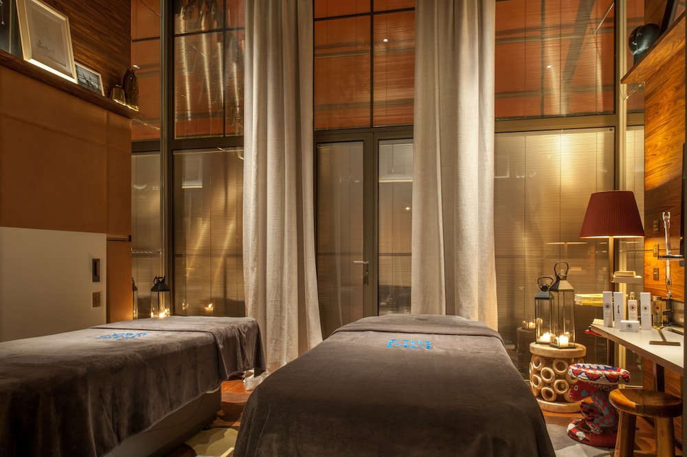 Brach Paris - Evok Collection