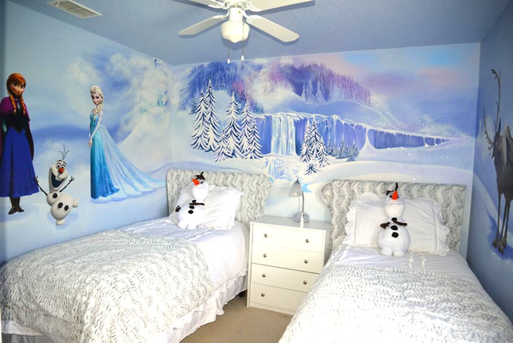 The Beauty of Solana Near Disney and Universal