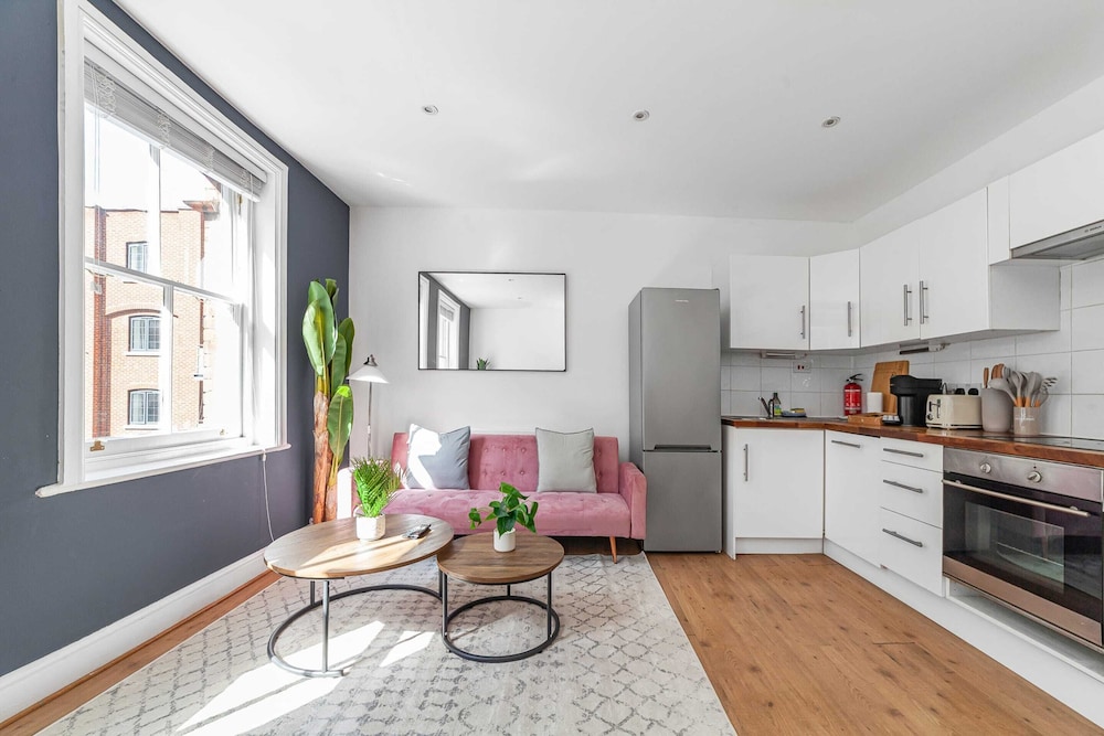 Chic One Bed City Flat