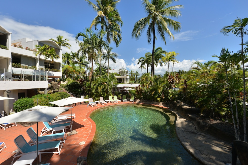 Seascape Holidays - Club Tropical Apts